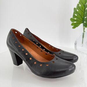 Gentle Souls Reno Pump Black Leather Perforated Block Heel Size 7M Career